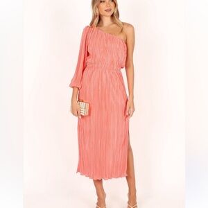 Petal & Pup Women's Pontee One Shoulder Pleated Midi Dress